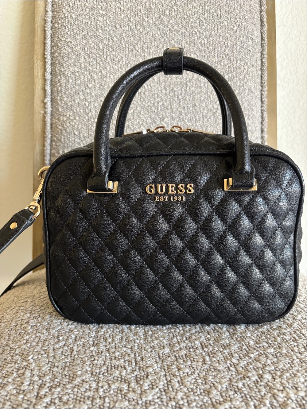 Guess Atabey Quilted Box Satchel Bag w/ Detachable Adjustable Strap New - Picture 8 of 16